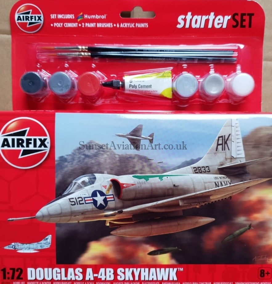 1:72 Scale. Airfix A55203 Douglas A-4B Skyhawk Model Kit with Humbrol Art set 